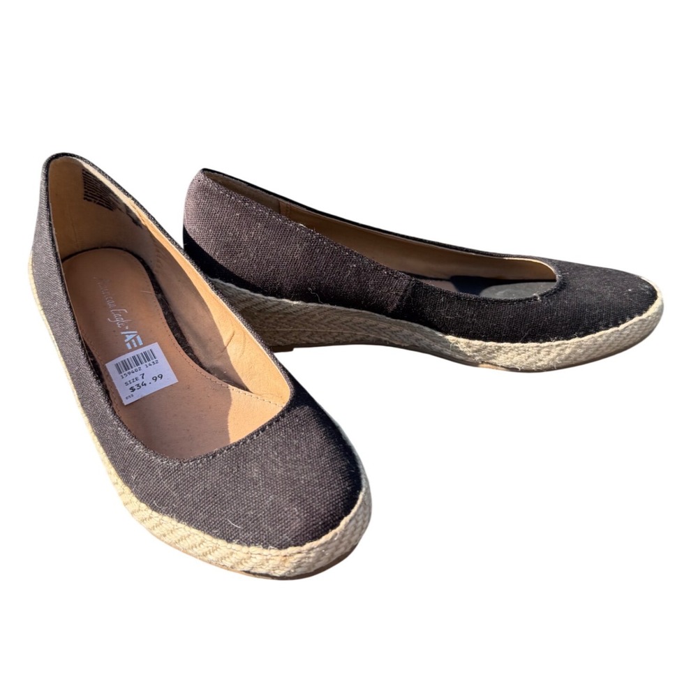 American Eagle Black Canvas Espadrille Wedge Pumps Size 7